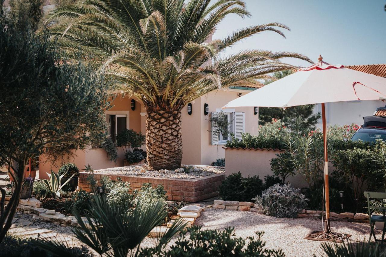 Villa Lantana Vir Dış mekan fotoğraf