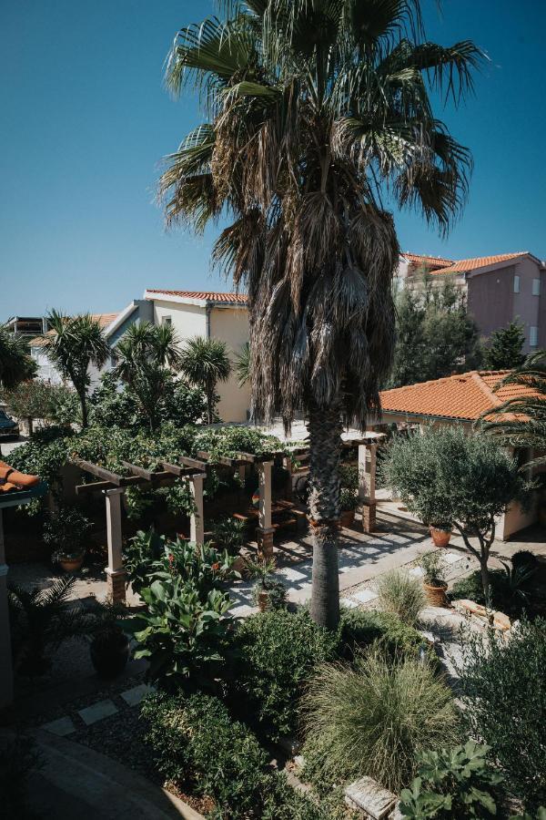Villa Lantana Vir Dış mekan fotoğraf