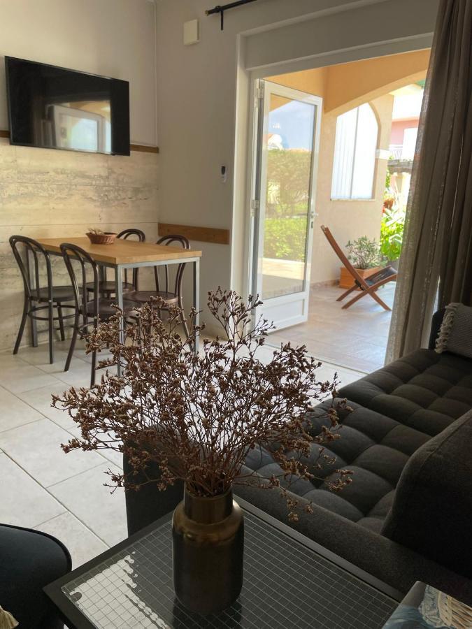 Villa Lantana Vir Dış mekan fotoğraf